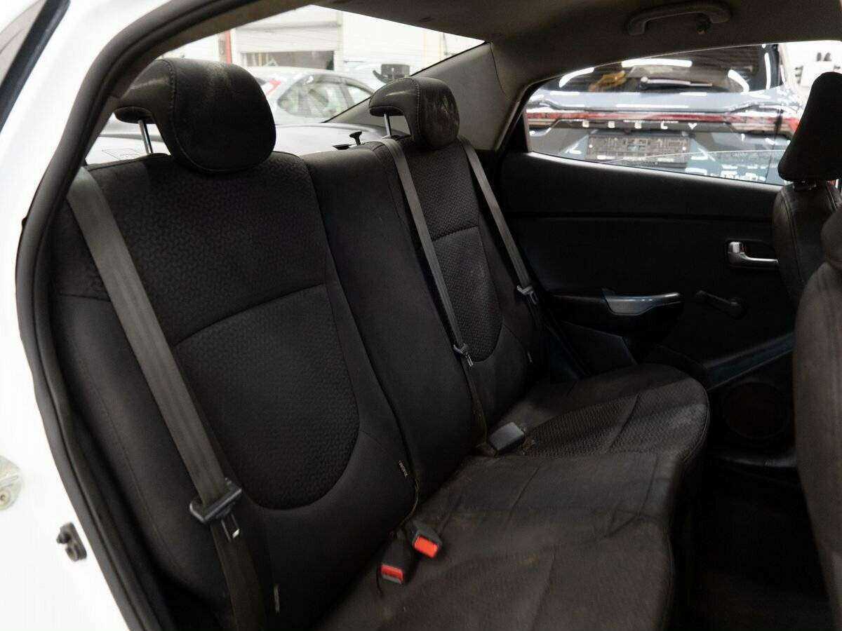 Kia Rio, 2016 Фото №8