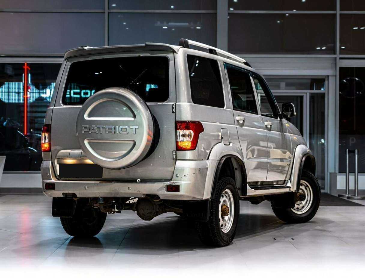 УАЗ Patriot, 2015 Фото №3