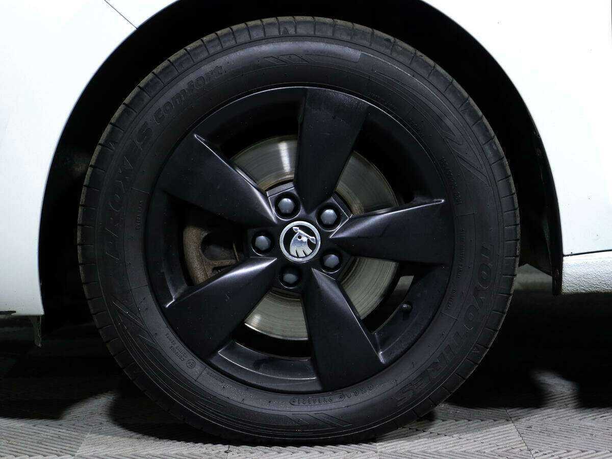 Skoda Rapid, 2014 Фото №14