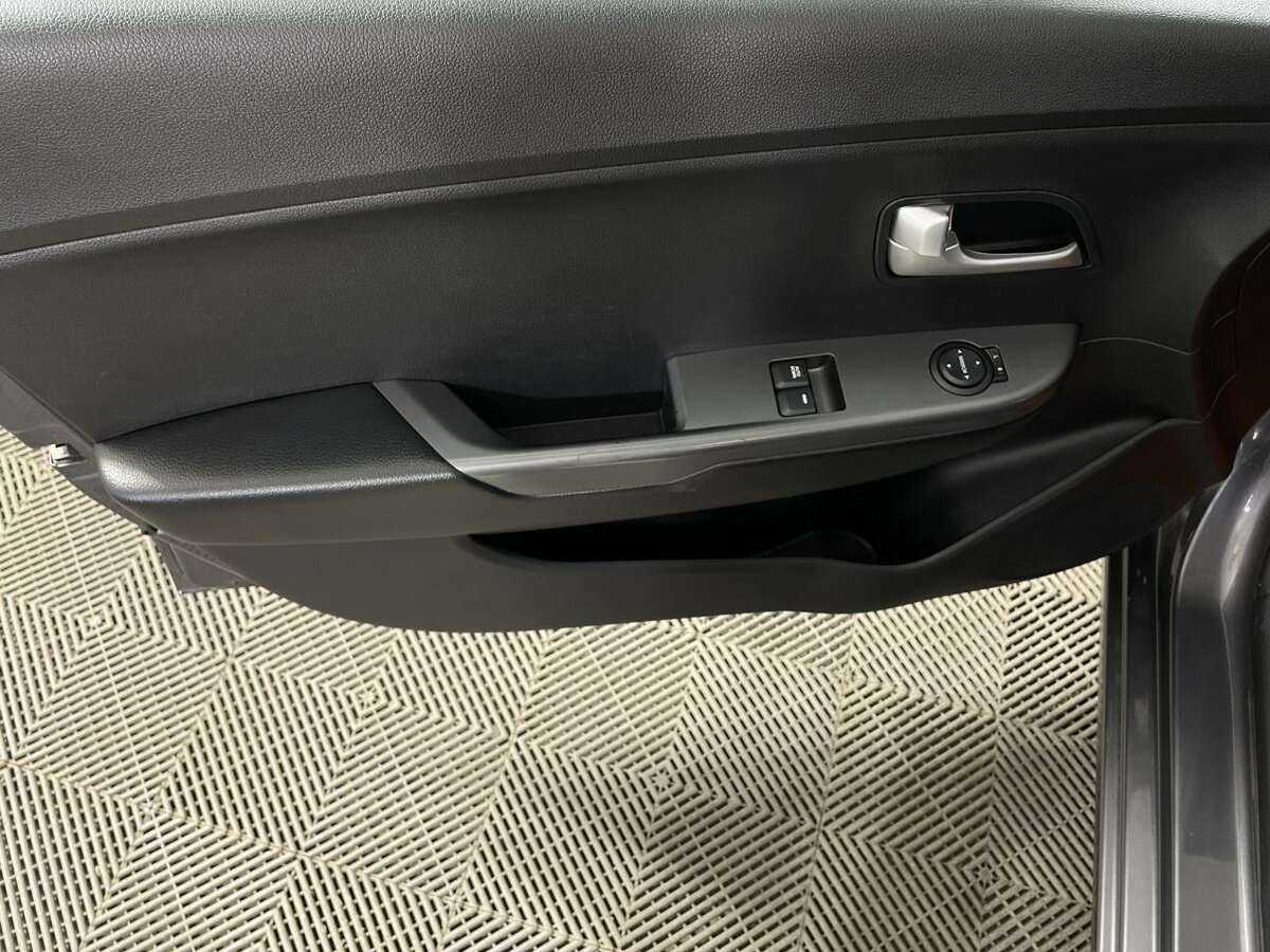 Kia Rio, 2016 Фото №8