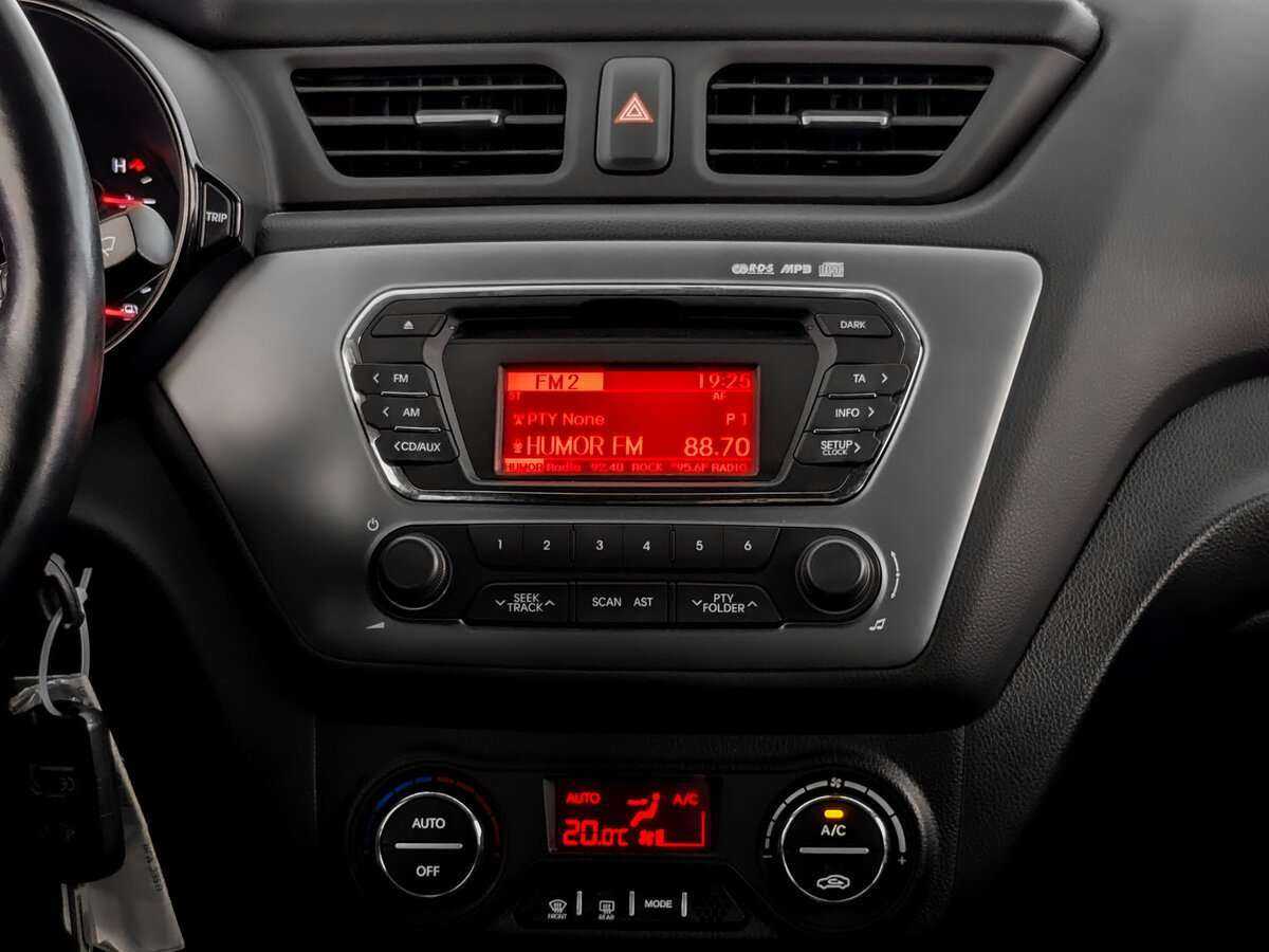 Kia Rio 5-speed, 2014 Фото №13