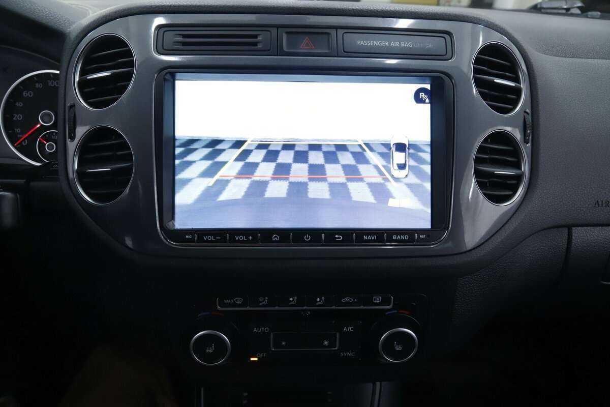 Volkswagen Tiguan, 2015 Фото №13