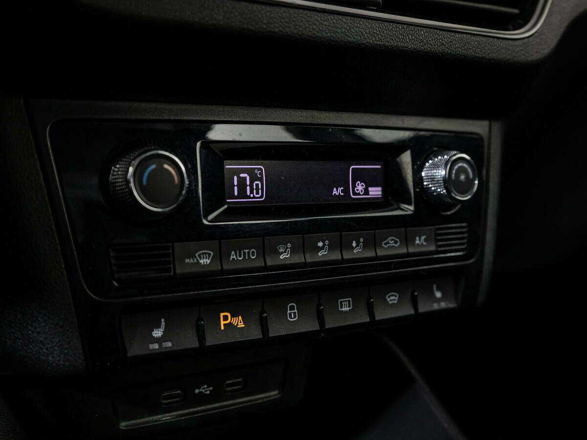 Skoda Rapid, 2020 Фото №18