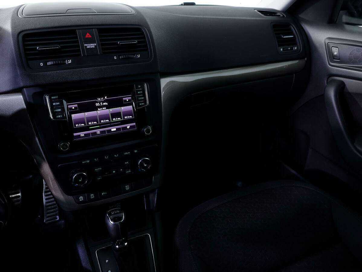 Skoda Yeti, 2015 Фото №13