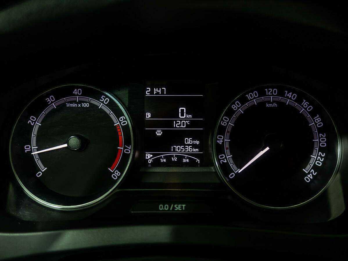 Skoda Rapid, 2017 Фото №14