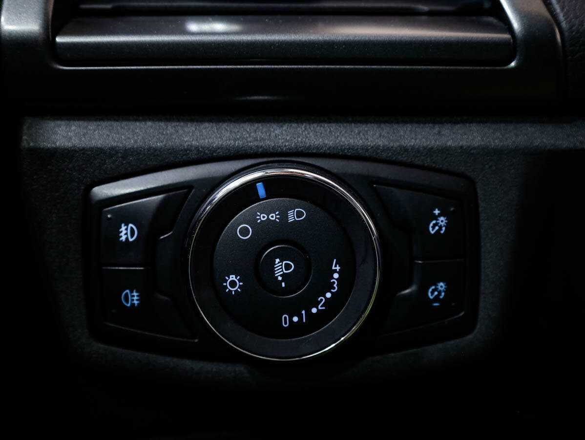 Ford Mondeo, 2017 Фото №19