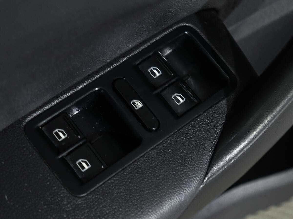 Volkswagen Polo, 2012 Фото №15