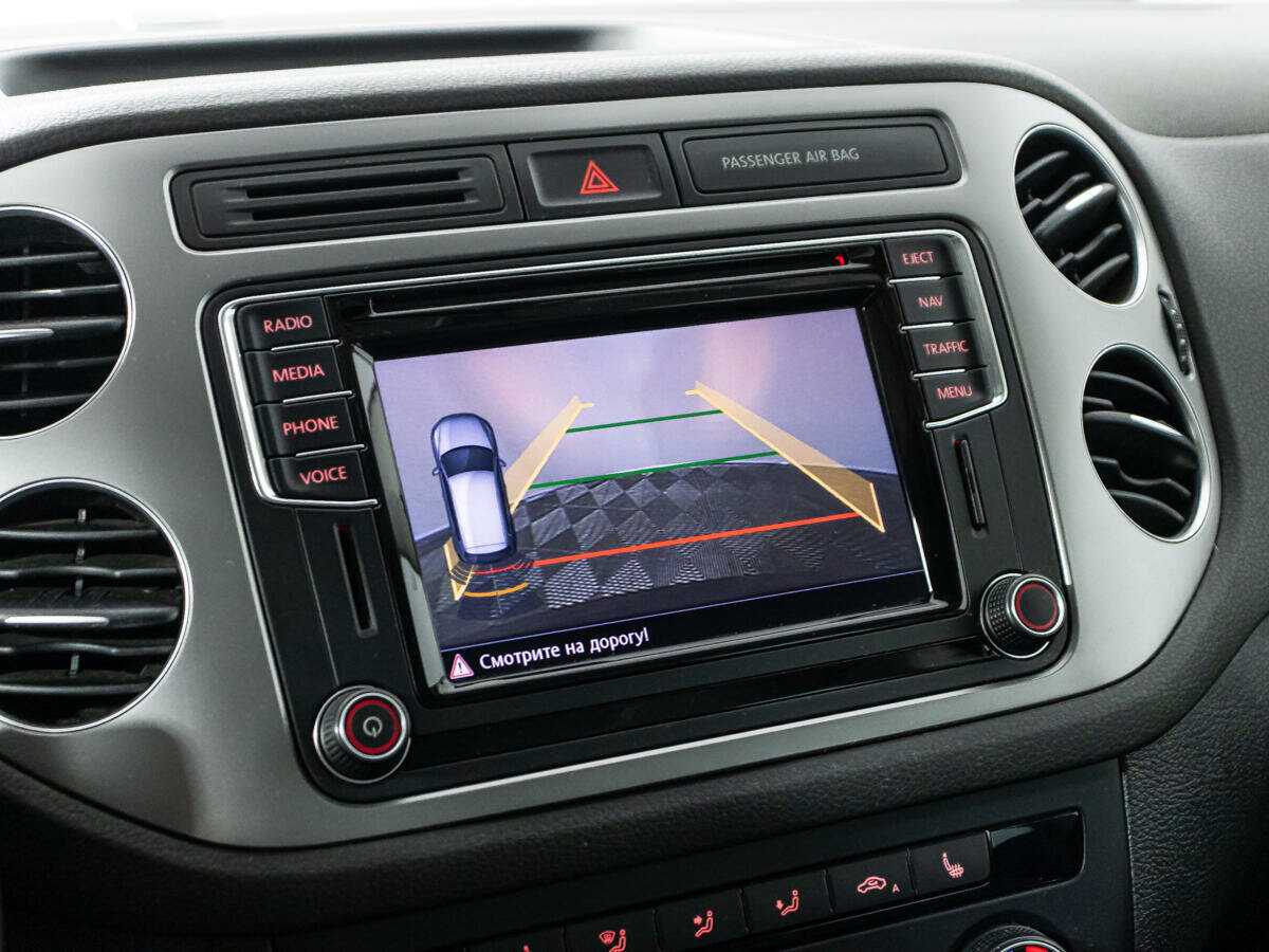 Volkswagen Tiguan, 2015 Фото №15