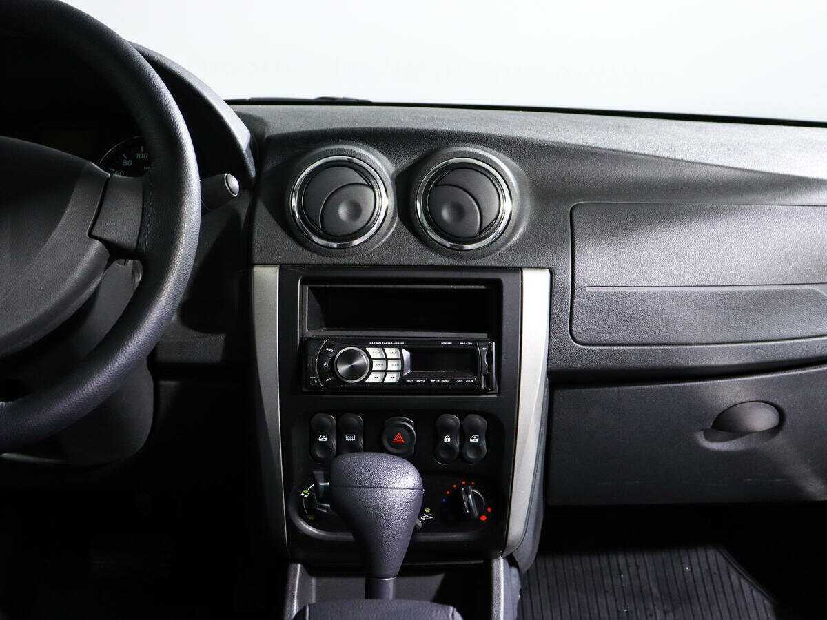 Nissan Almera, 2018 Фото №11