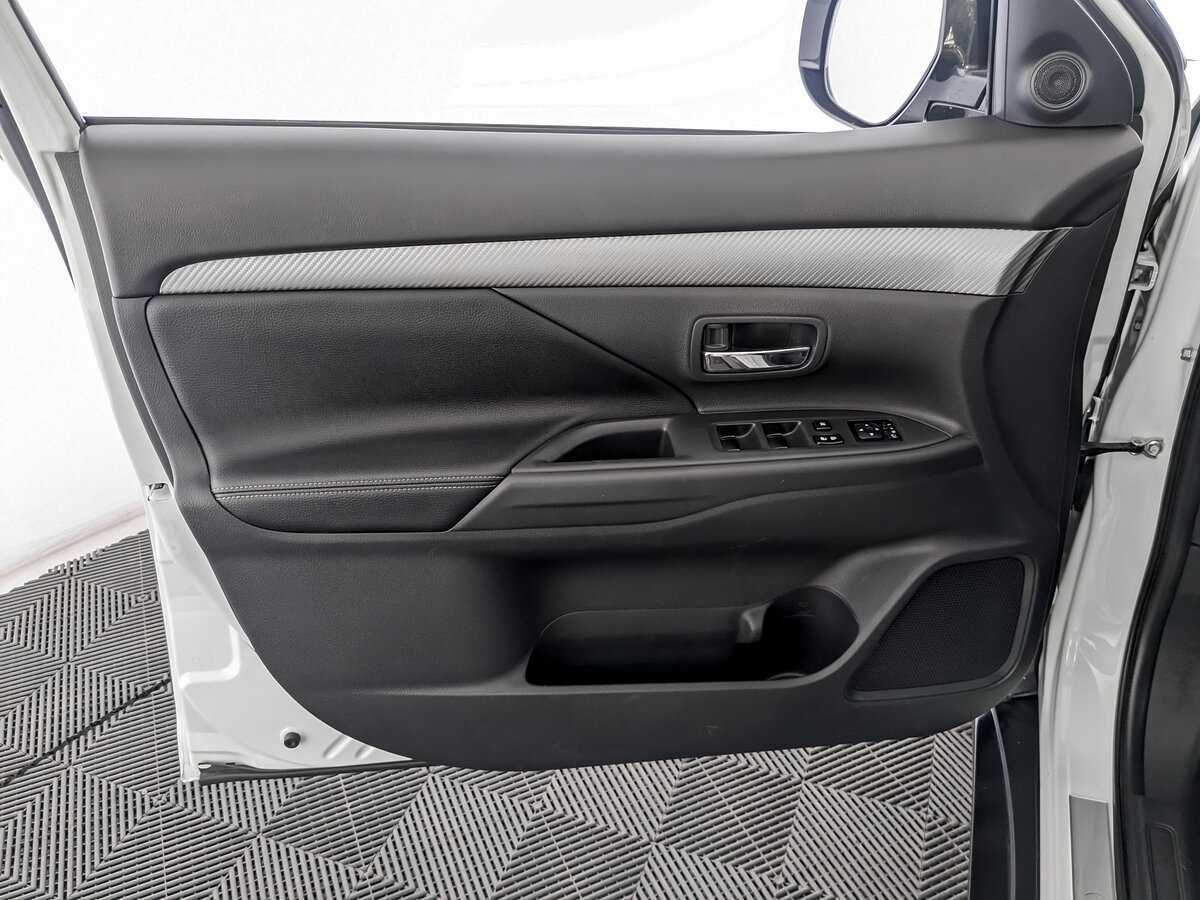 Mitsubishi Outlander, 2014 Фото №15