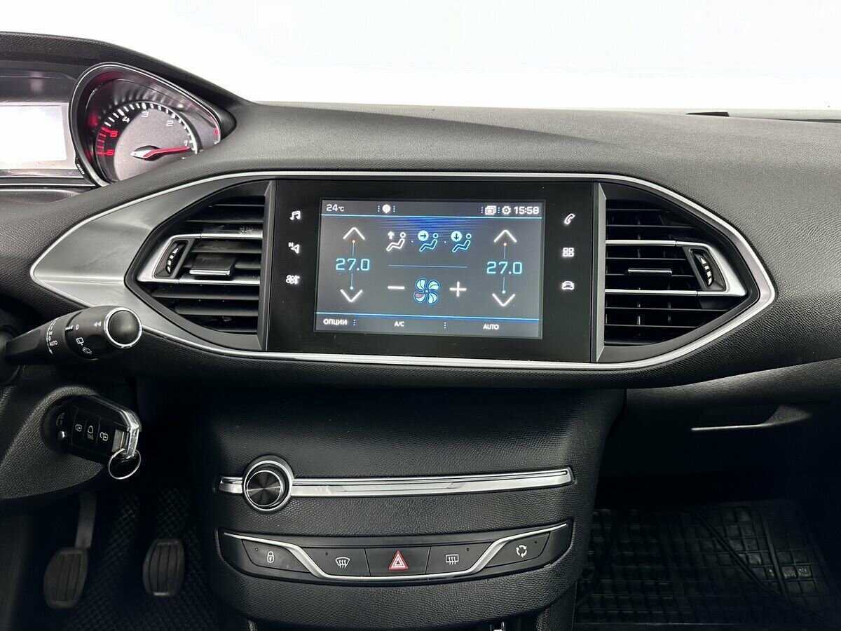 Peugeot 308, 2018 Фото №11