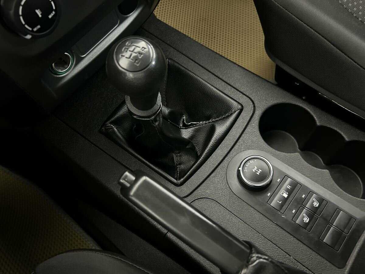 УАЗ Patriot, 2016 Фото №13