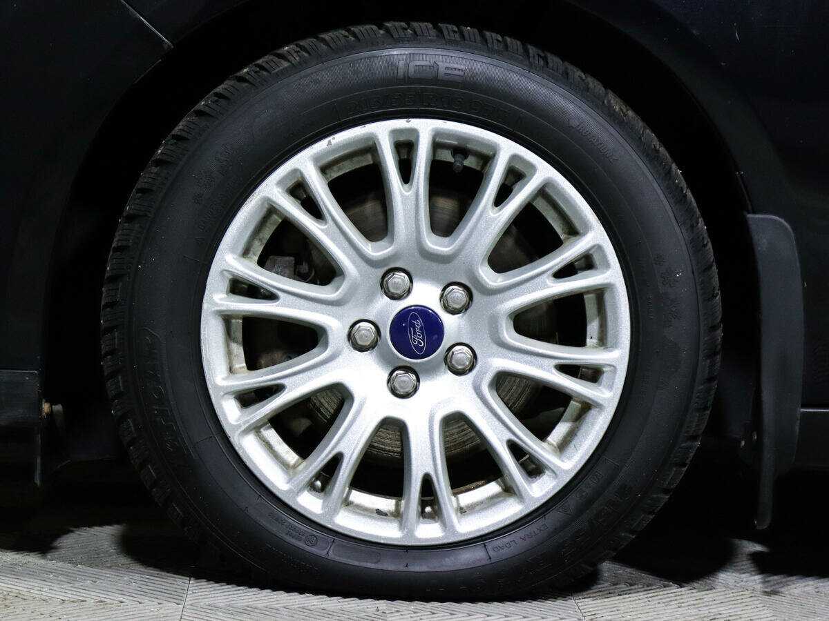 Ford Focus, 2012 Фото №13