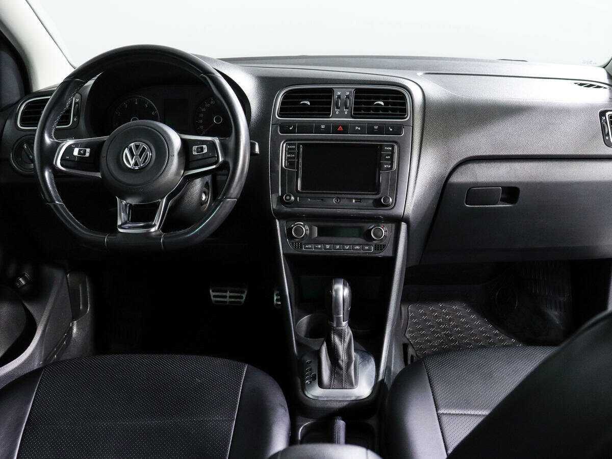 Volkswagen Polo, 2018 Фото №12