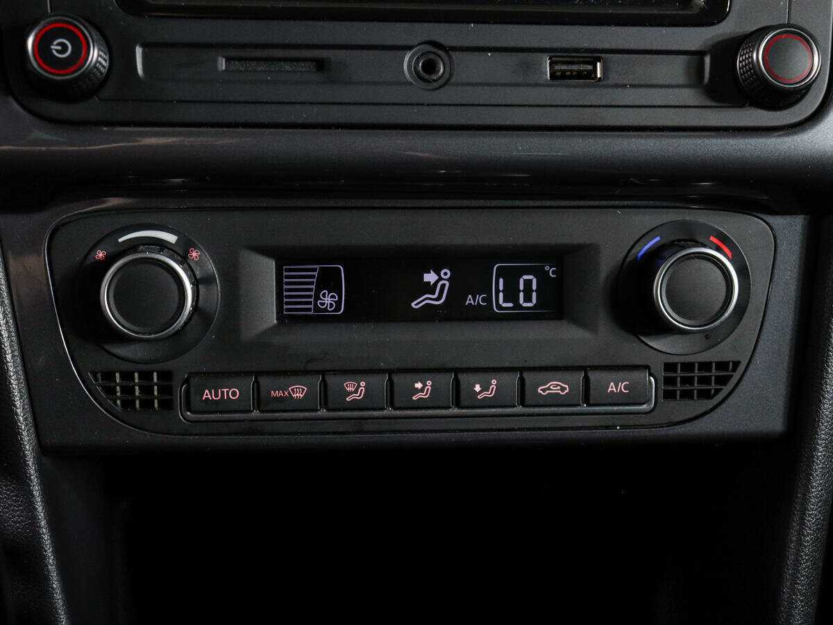 Volkswagen Polo, 2018 Фото №20