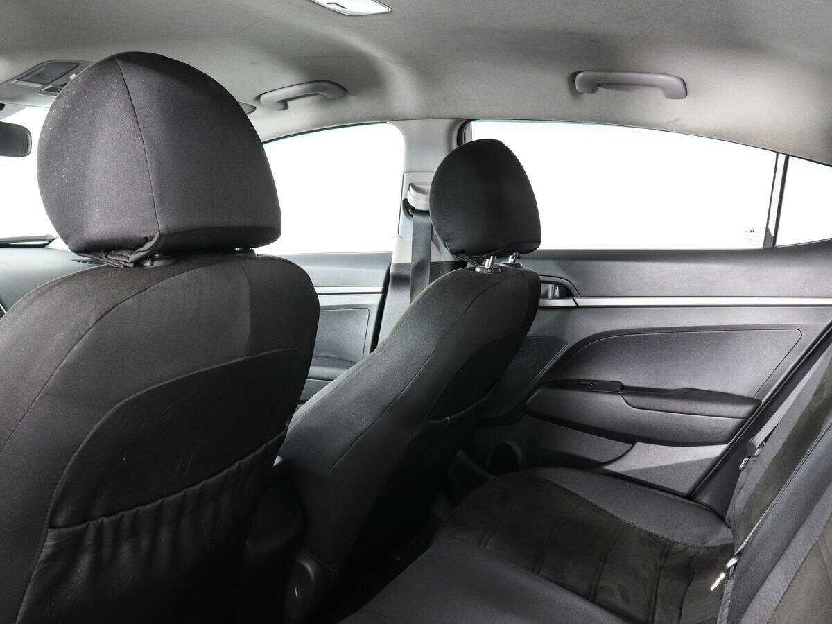 Hyundai Elantra, 2018 Фото №7