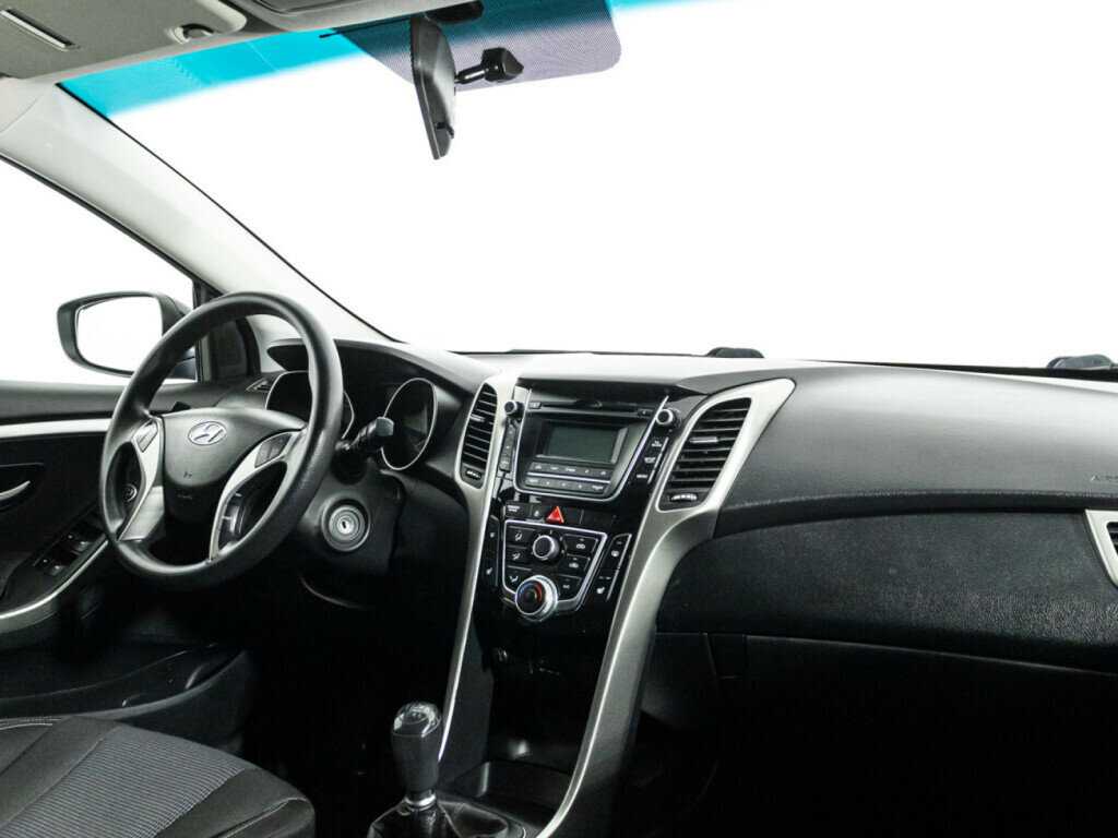 Hyundai i30, 2013 Фото №9