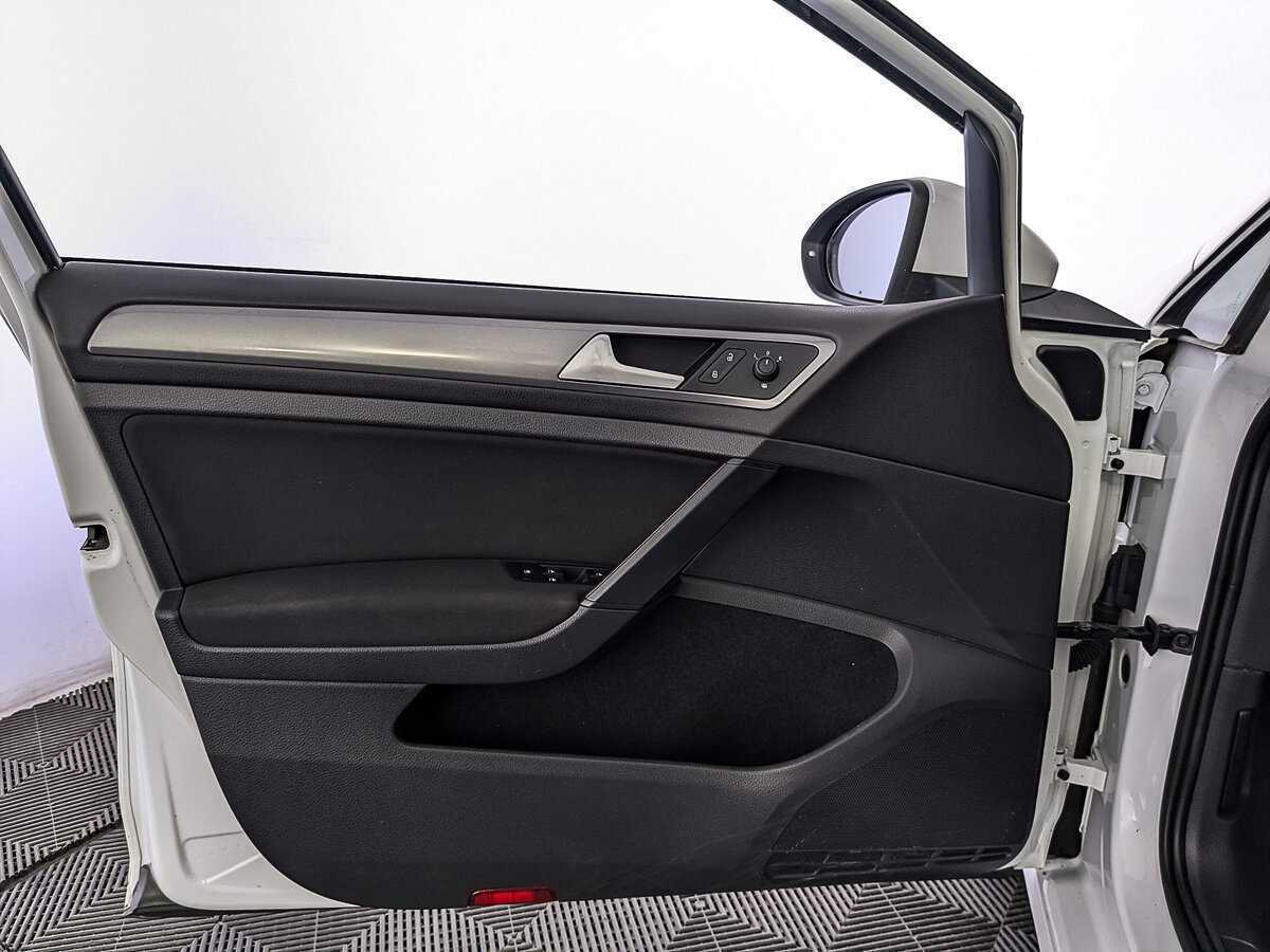 Volkswagen Golf, 2014 Фото №19