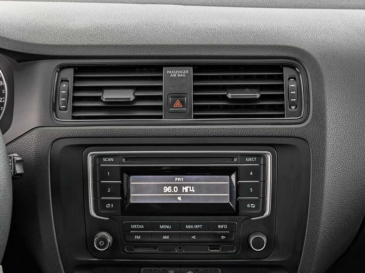 Volkswagen Jetta, 2016 Фото №17
