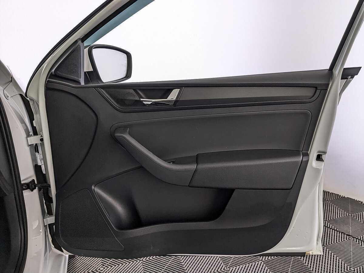 Skoda Rapid, 2019 Фото №25