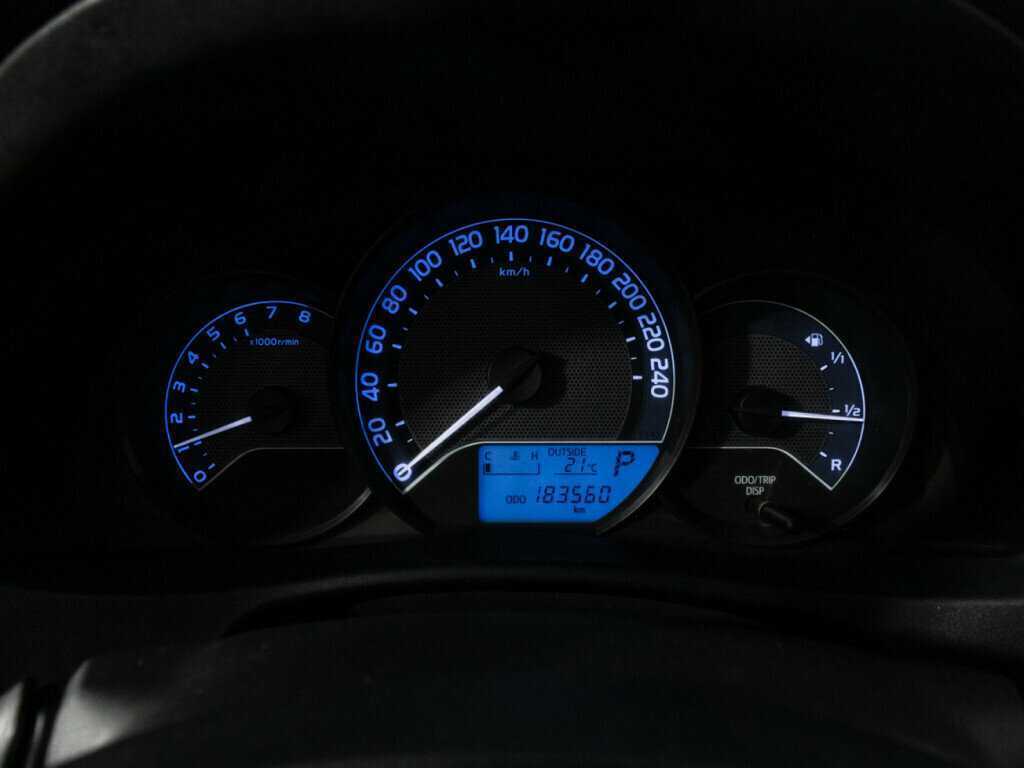 Toyota Auris, 2013 Фото №12