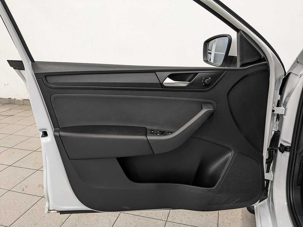 Volkswagen Polo, 2020 Фото №19