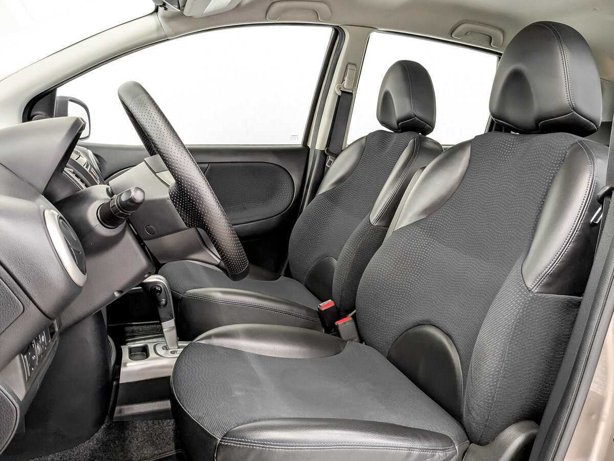 Nissan Note, 2013 Фото №20