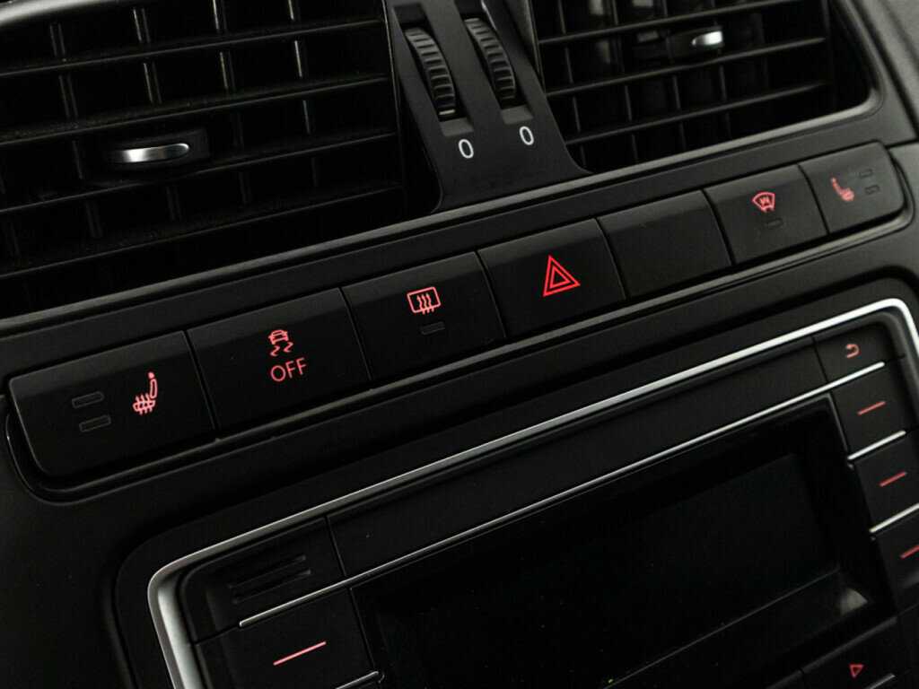 Volkswagen Polo, 2016 Фото №16