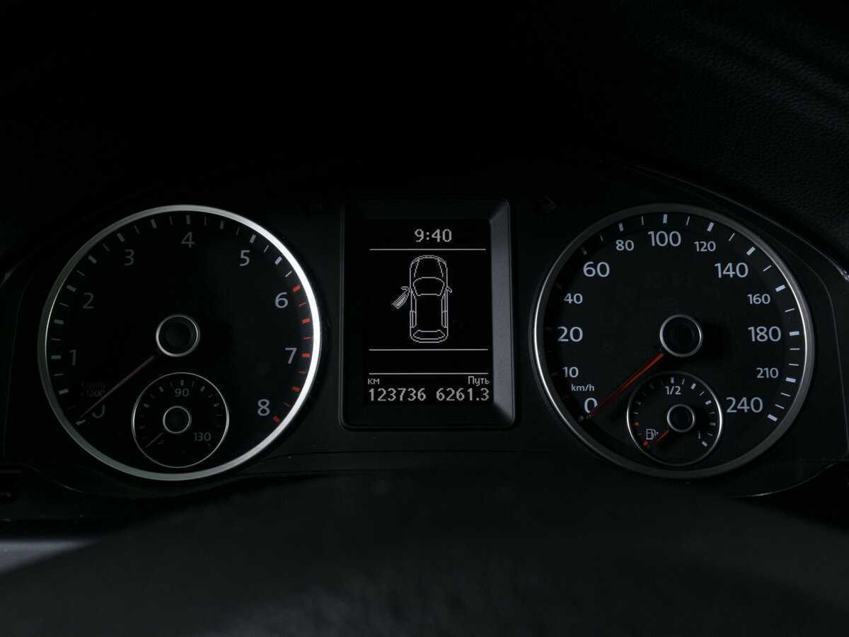 Volkswagen Tiguan, 2015 Фото №11