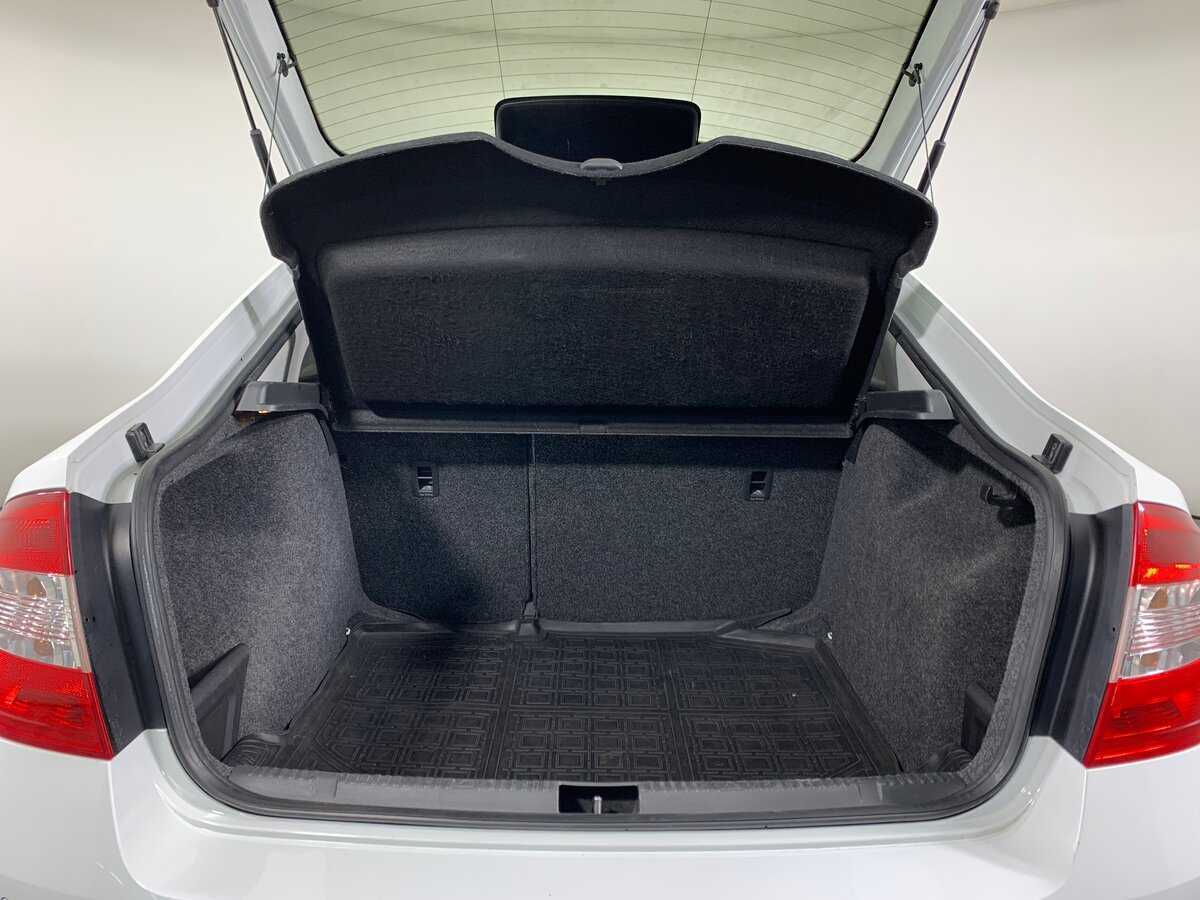 Skoda Rapid, 2015 Фото №19