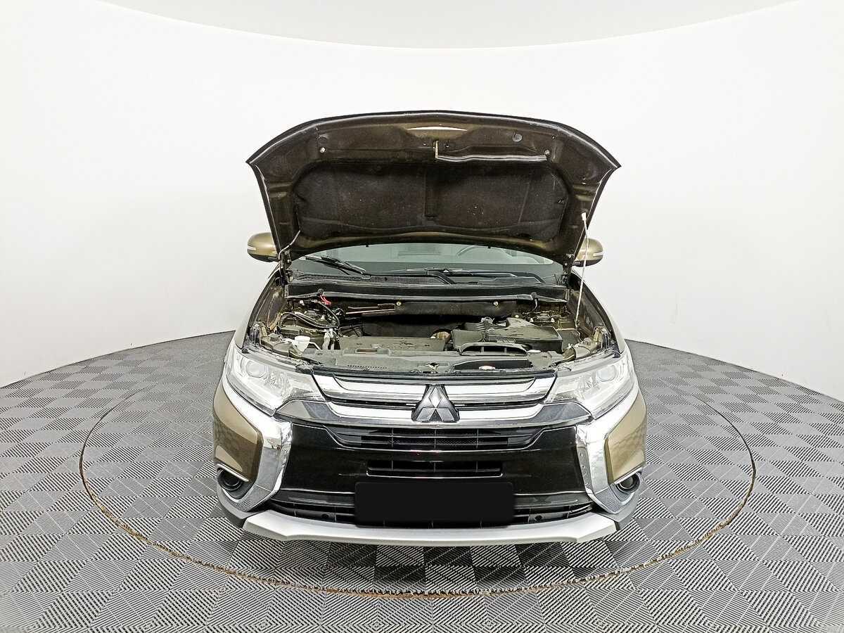 Mitsubishi Outlander, 2018 Фото №8
