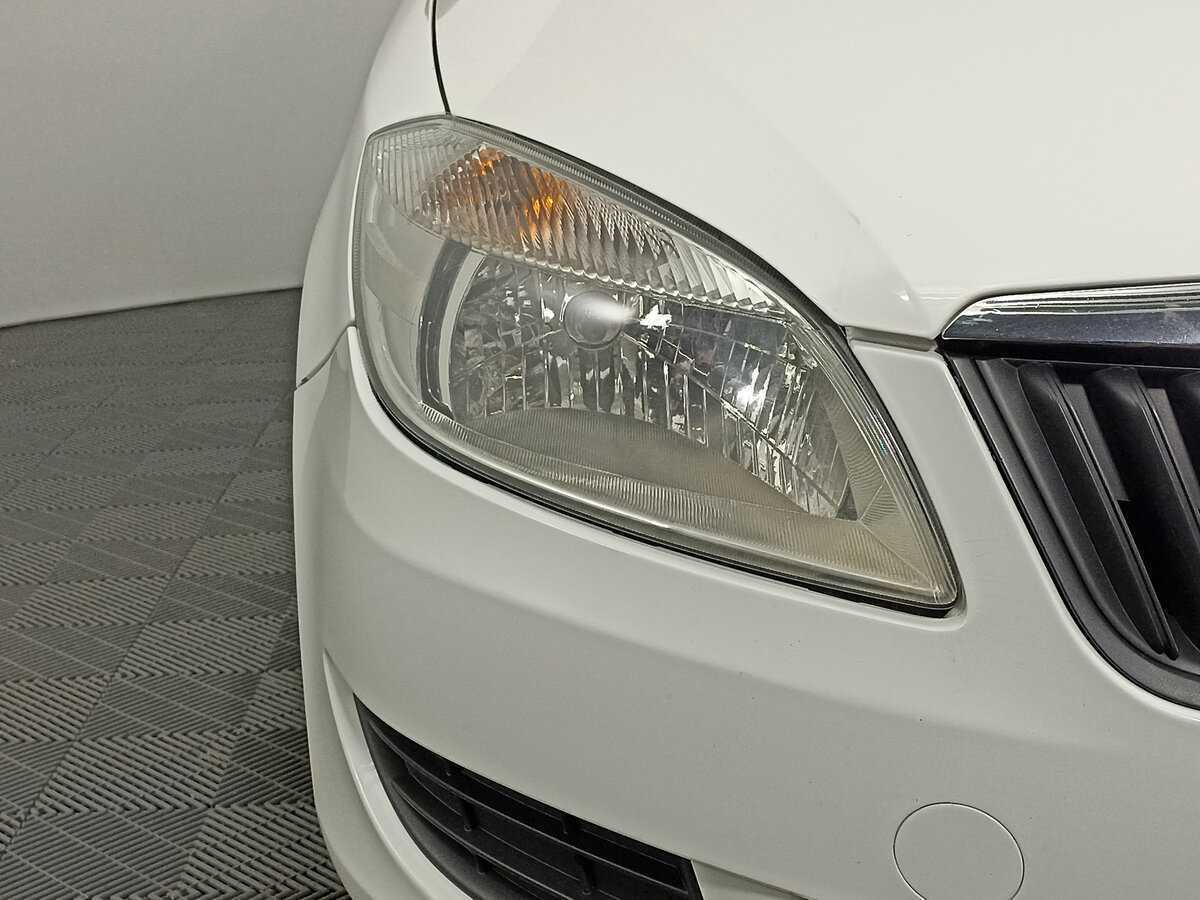 Skoda Fabia, 2013 Фото №17