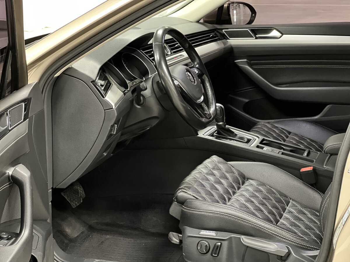 Volkswagen Passat, 2016 Фото №16