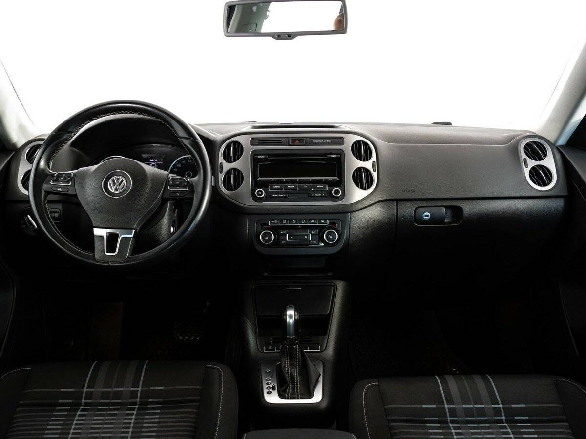 Volkswagen Tiguan, 2015 Фото №8