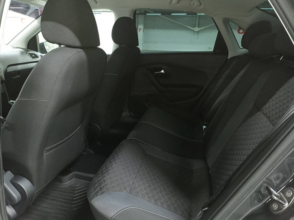 Volkswagen Polo, 2018 Фото №12