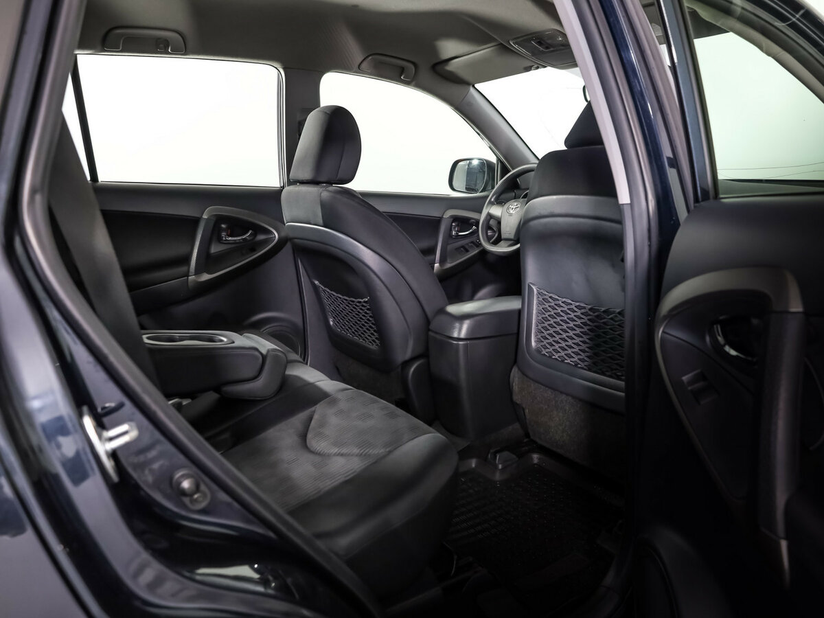 Toyota RAV4 III (XA30) Рестайлинг, 2012 Фото №10