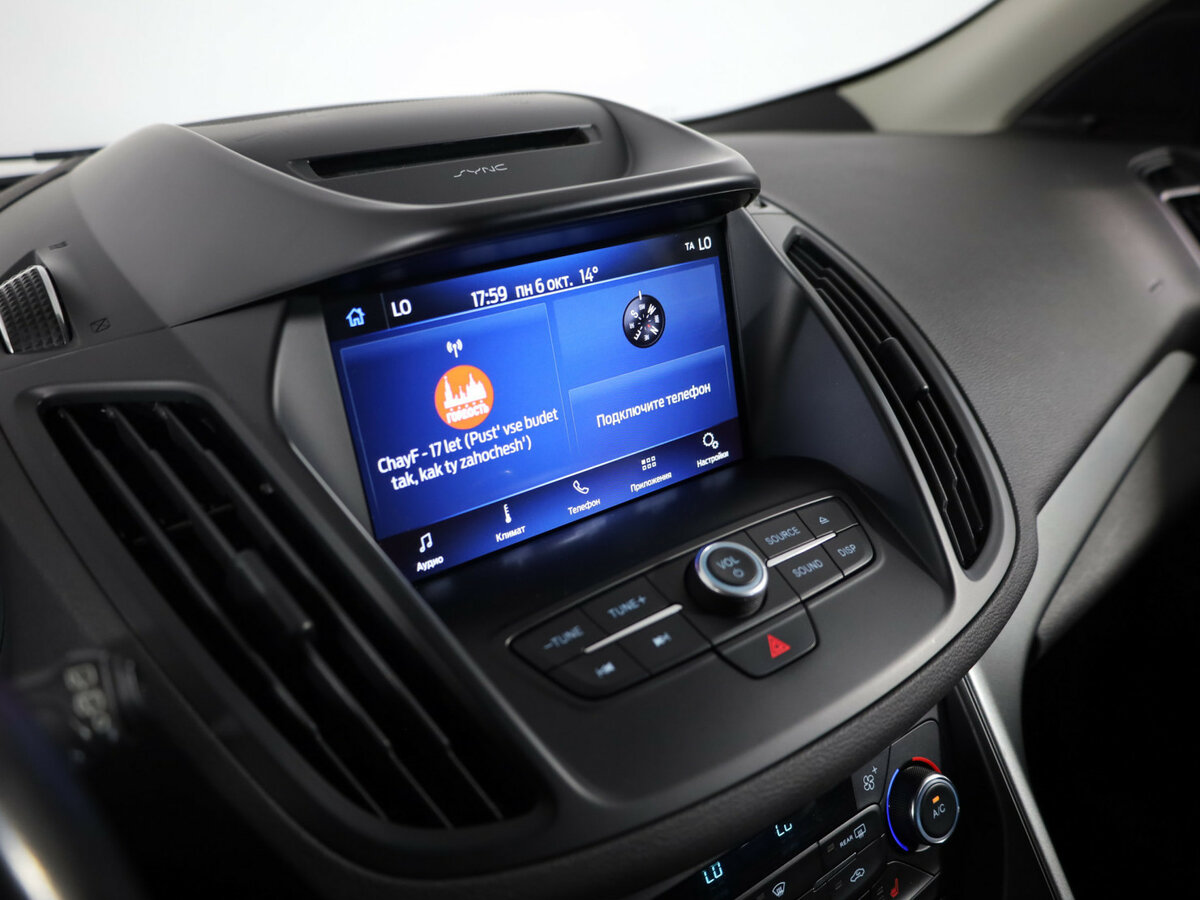 Ford Kuga II Рестайлинг, 2018 Фото №23