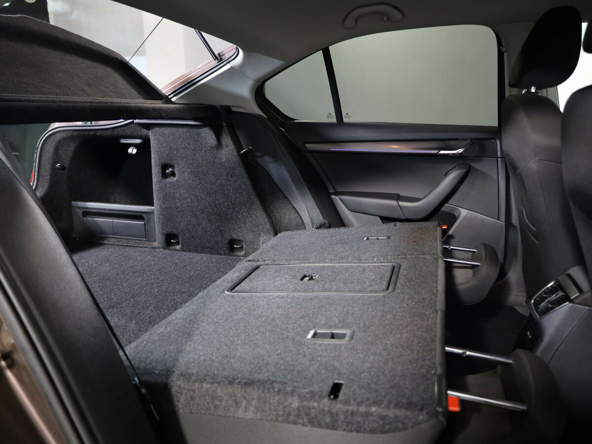 Skoda Octavia III (A7) Рестайлинг, 2017 Фото №14